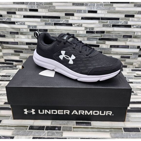 Under Armour Charged Assert 10 Black Men's Running Shoes Size 11 4E - Picture 1 of 11